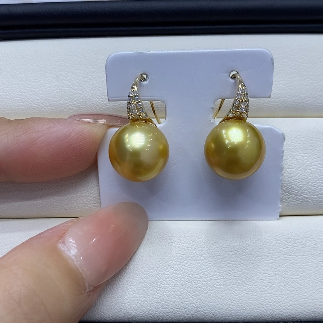 18K金镶嵌耳饰海水珍珠12到13点位浓茶金珠