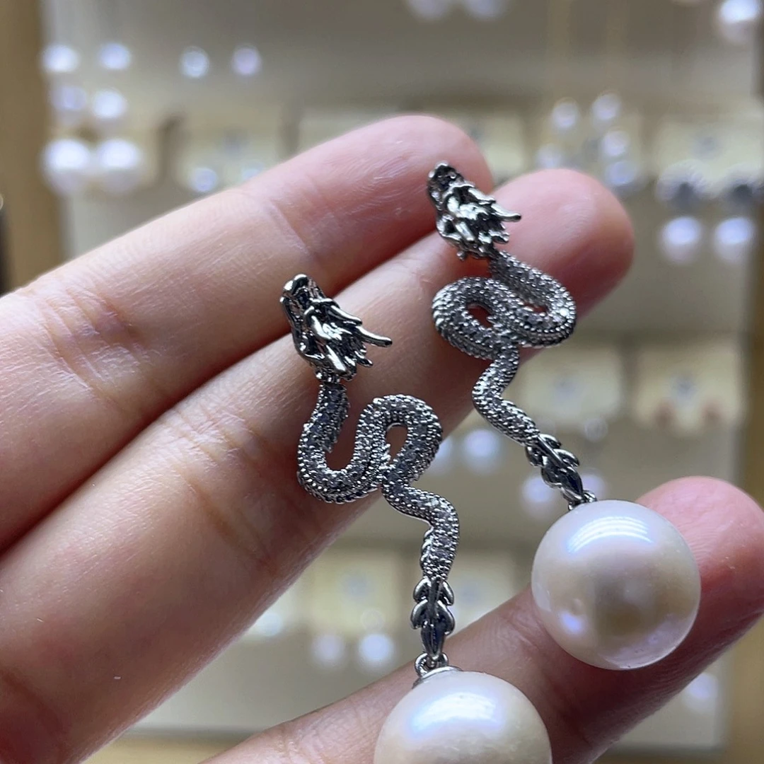银S925镶嵌耳饰淡水珍珠