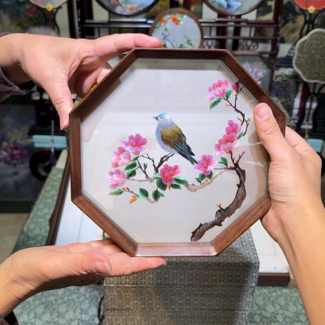 刺绣手工苏绣工艺制作技艺精湛