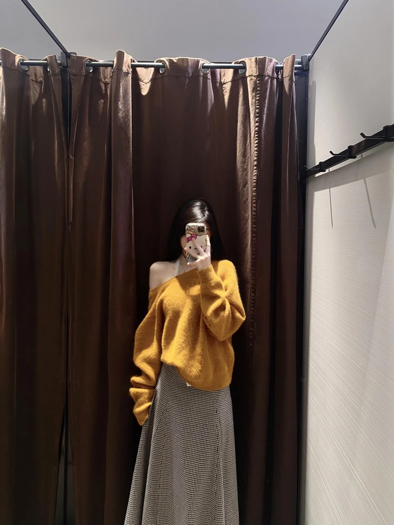 【焦糖暖调】时尚高级感不规则针织上衣网红同款格子半身裙套装