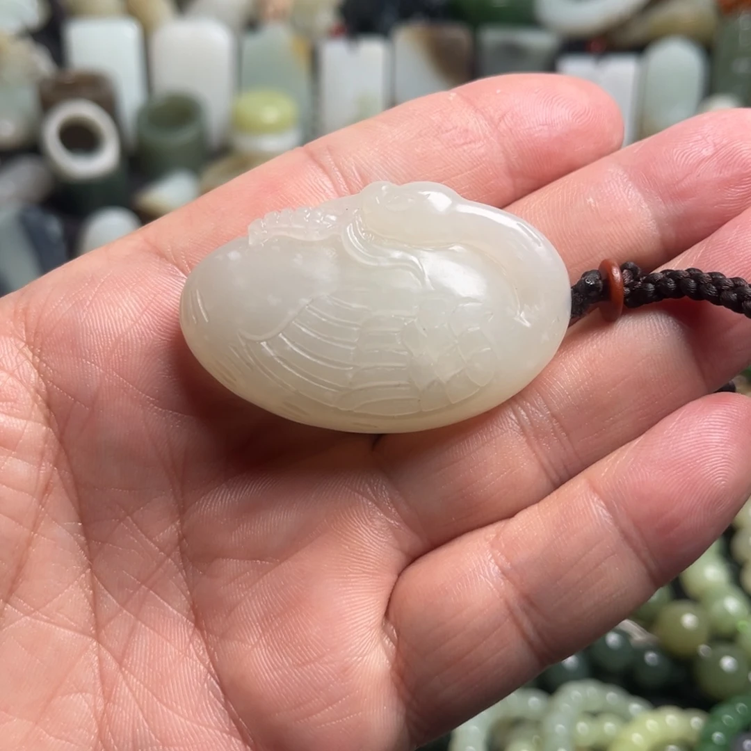 和田玉（青白玉）未镶嵌吊坠(不含链)