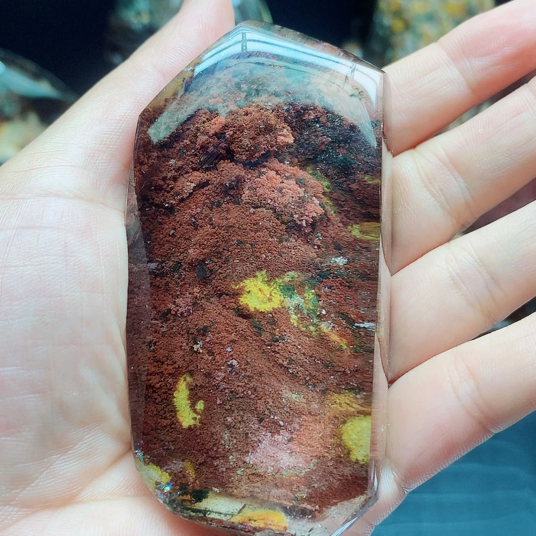 不***现水晶珠宝半成品未镶嵌