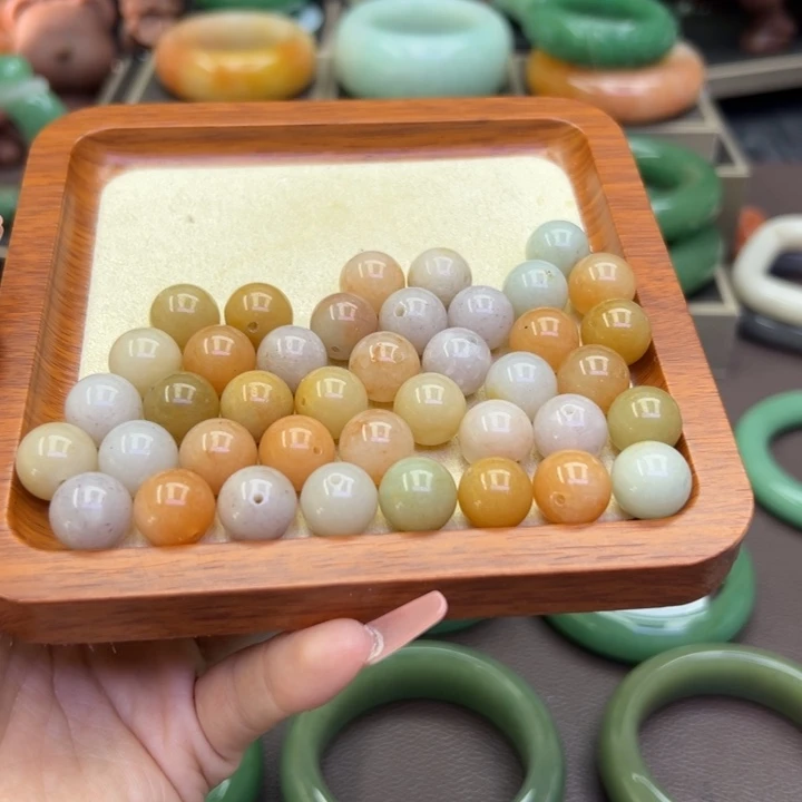 未镶嵌手镯石英岩玉