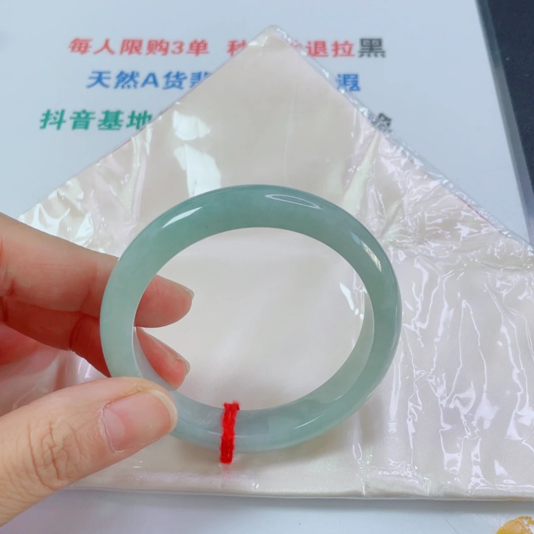 娜***娜未镶嵌手镯翡翠天然