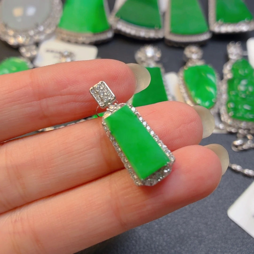 翡翠银S925镶嵌颈饰