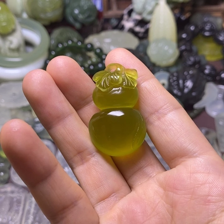 岫玉未镶嵌岫玉挂件