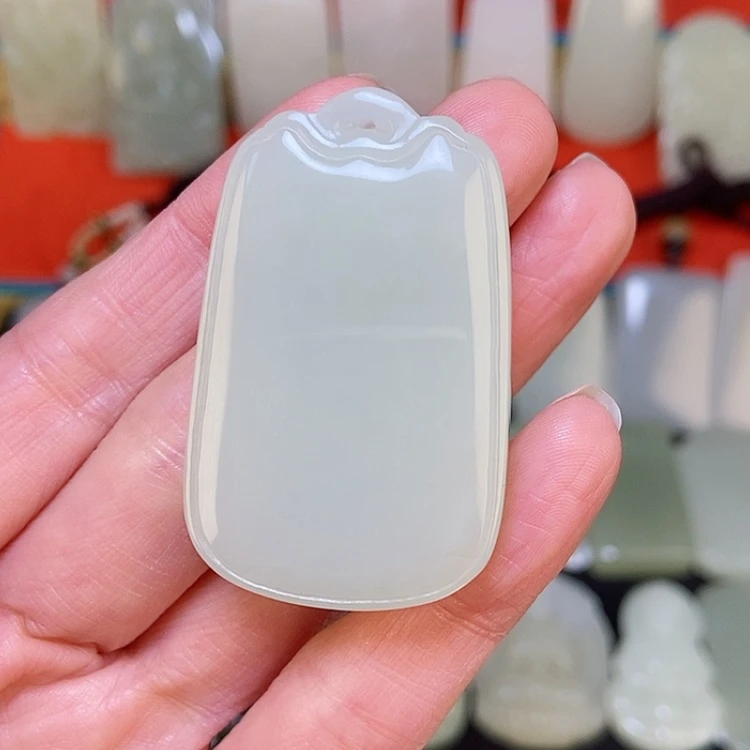 【闪购商品】颈饰未镶嵌和田玉