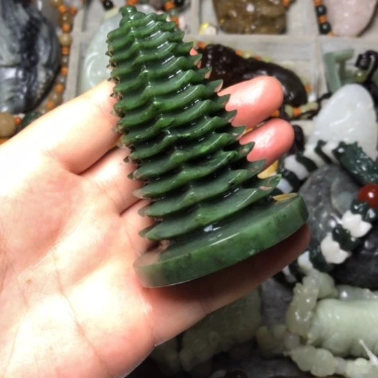 L***光和田玉未镶嵌挂件