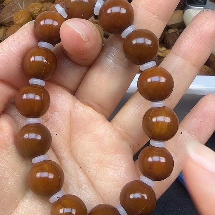 橄榄核吊坠清货的价格是多少