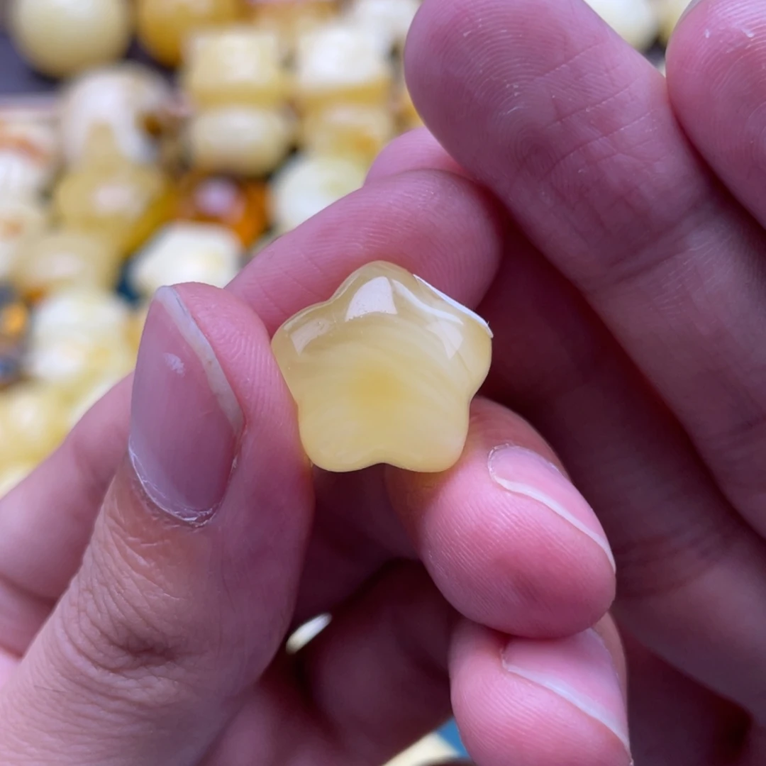 琥珀未镶嵌裸石蜜蜡