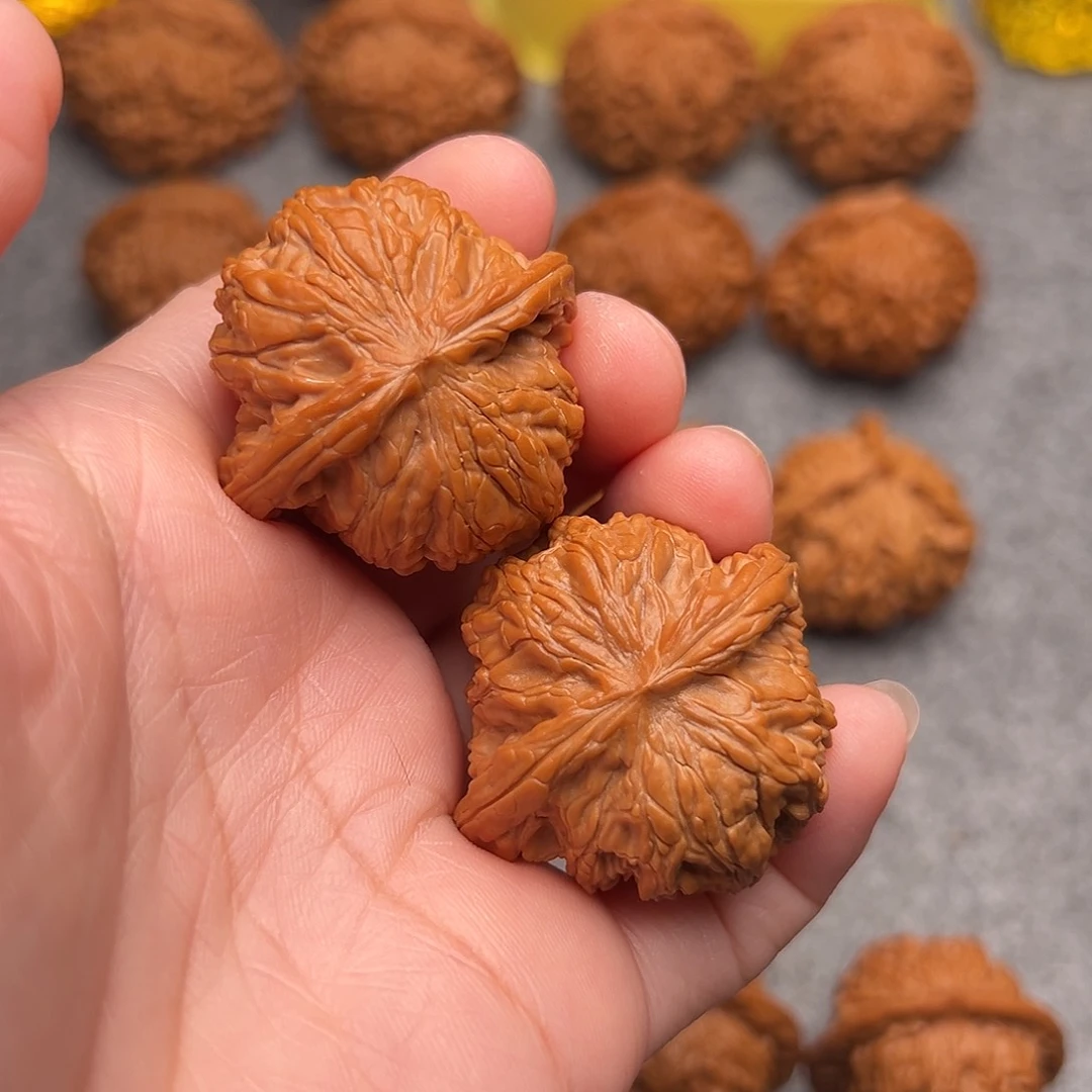 把件文玩核桃精品磨盘狮子头38+全品