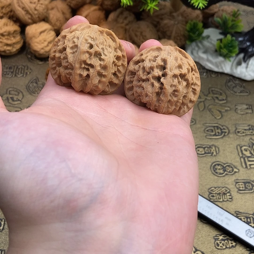 核桃苹果园42尺寸编号503十字底纹路深无黄无裂无虫眼