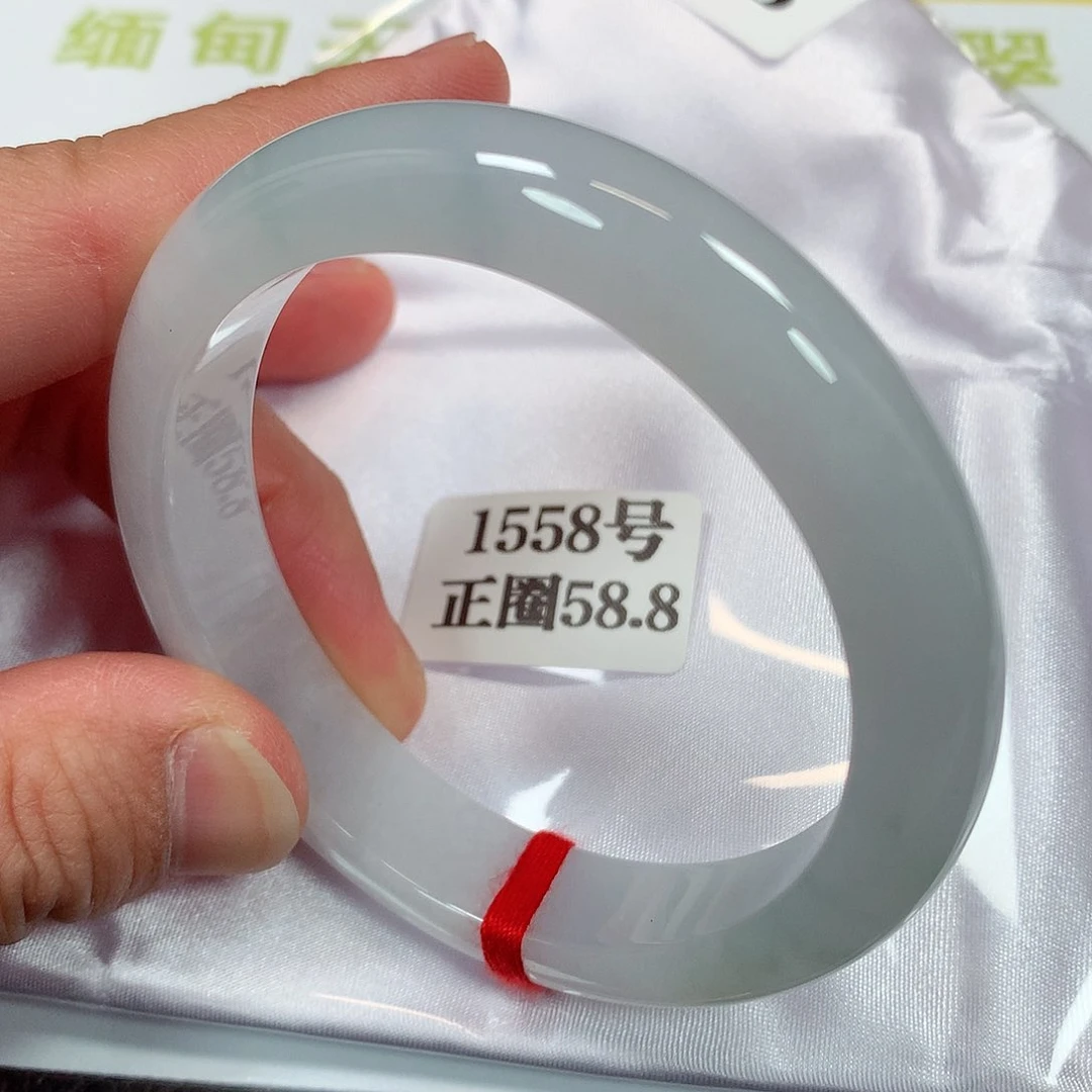 【闪购商品】未镶嵌手镯翡翠橙*定1558号