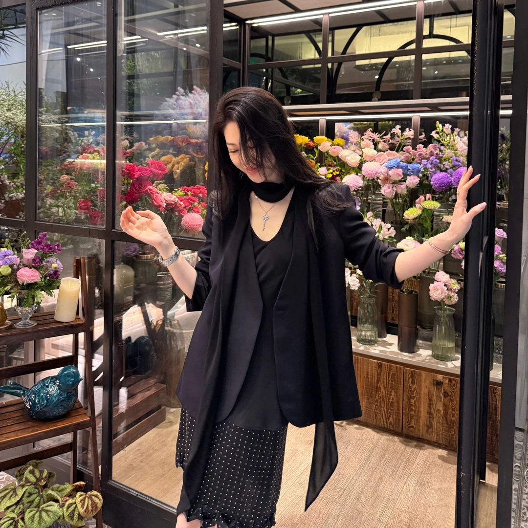 王嬛嬛MsLime25年新款【漫调】100%桑蚕丝西装 HD2A1180