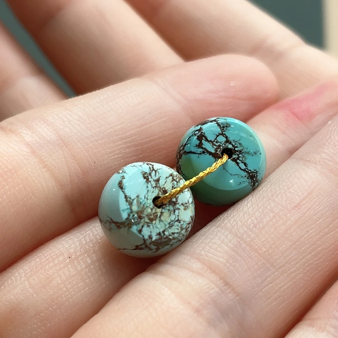 未镶嵌绿松石颈饰