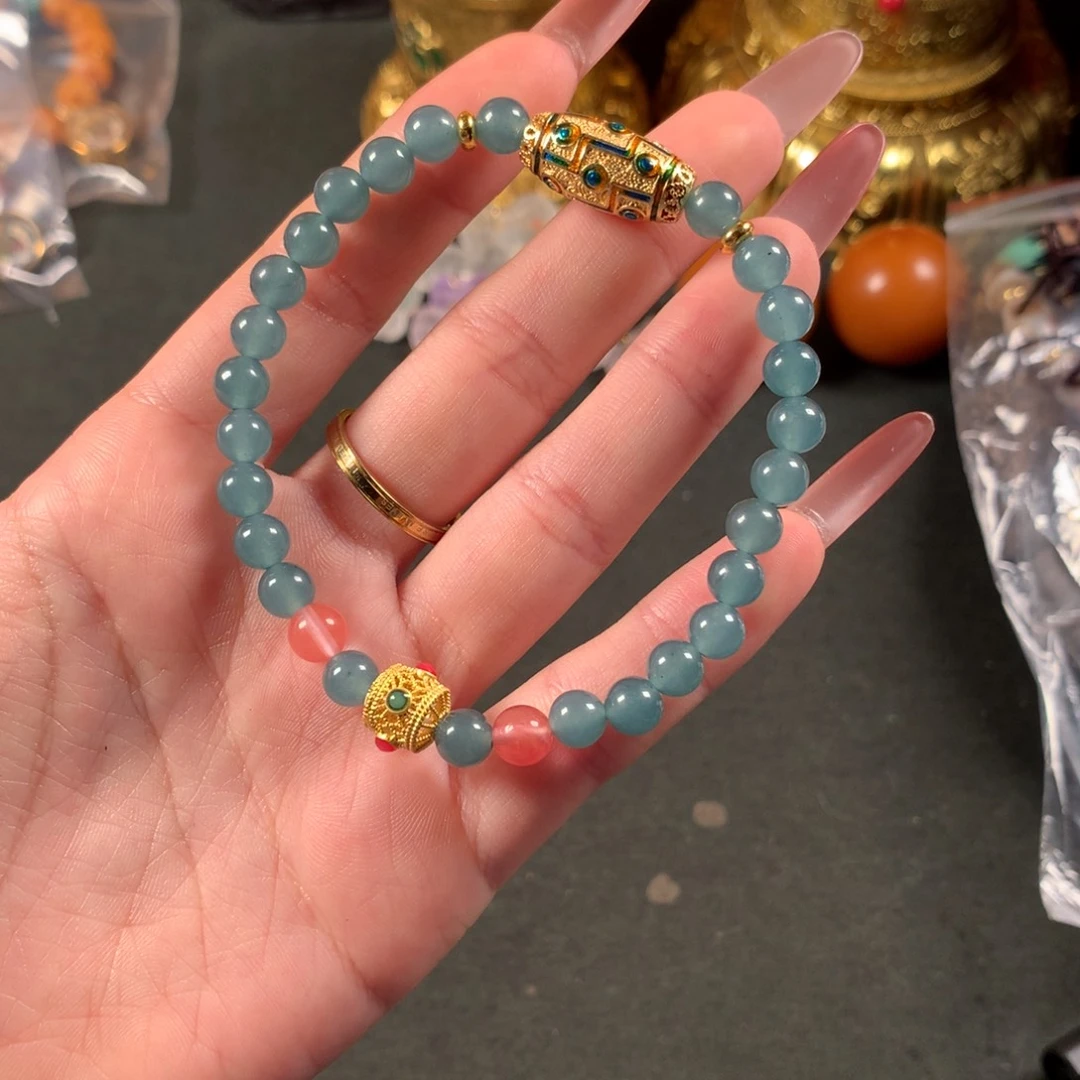 泥塑……………………………………