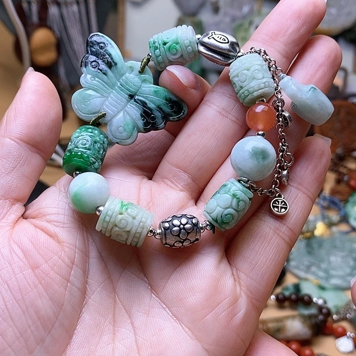 翡翠手链未镶嵌绿蝴蝶手链