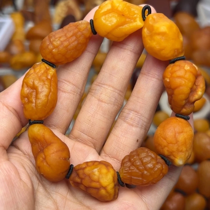 琥珀颈饰未镶嵌天然蜜蜡