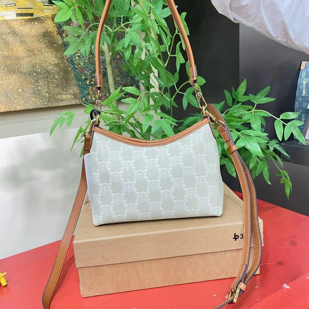 新款小号流浪包，可腋下可斜挎