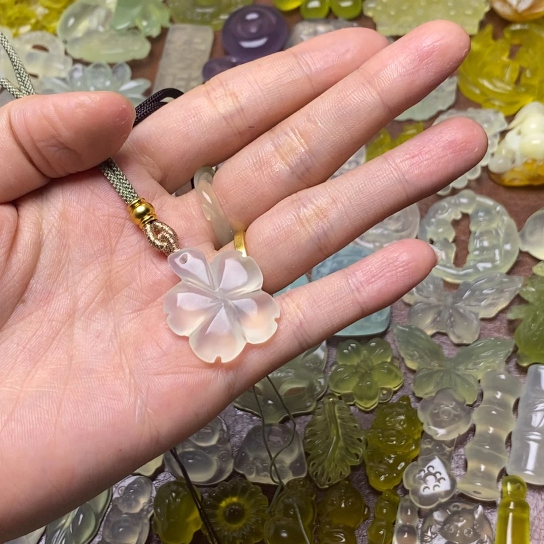 蛇纹石玉合金项链