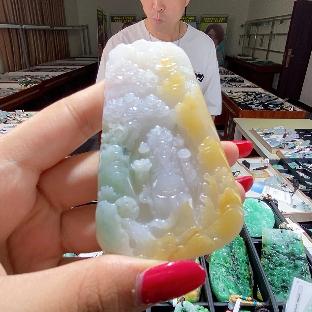 翡翠未镶嵌颈饰翡翠