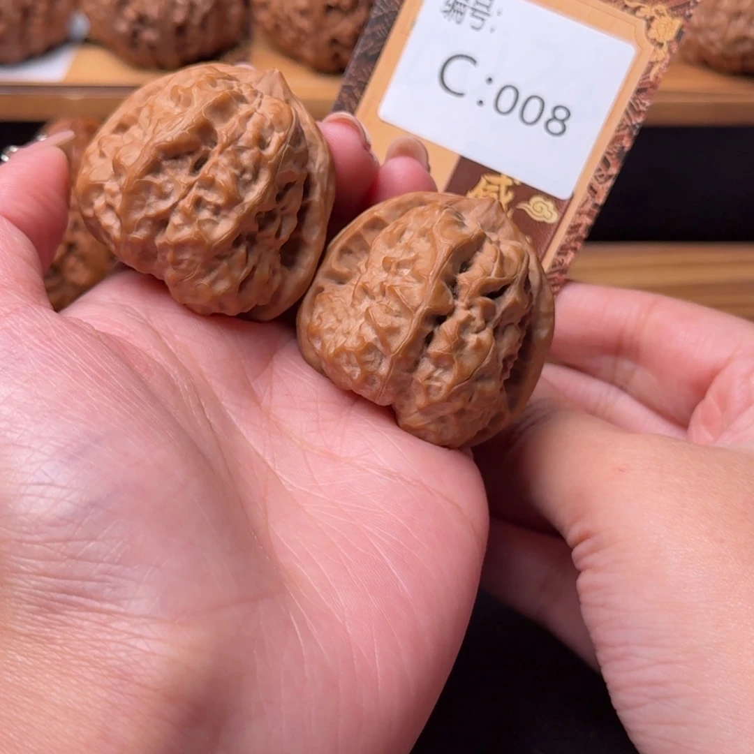 陈***r核桃c008蛤蟆头4.2全品