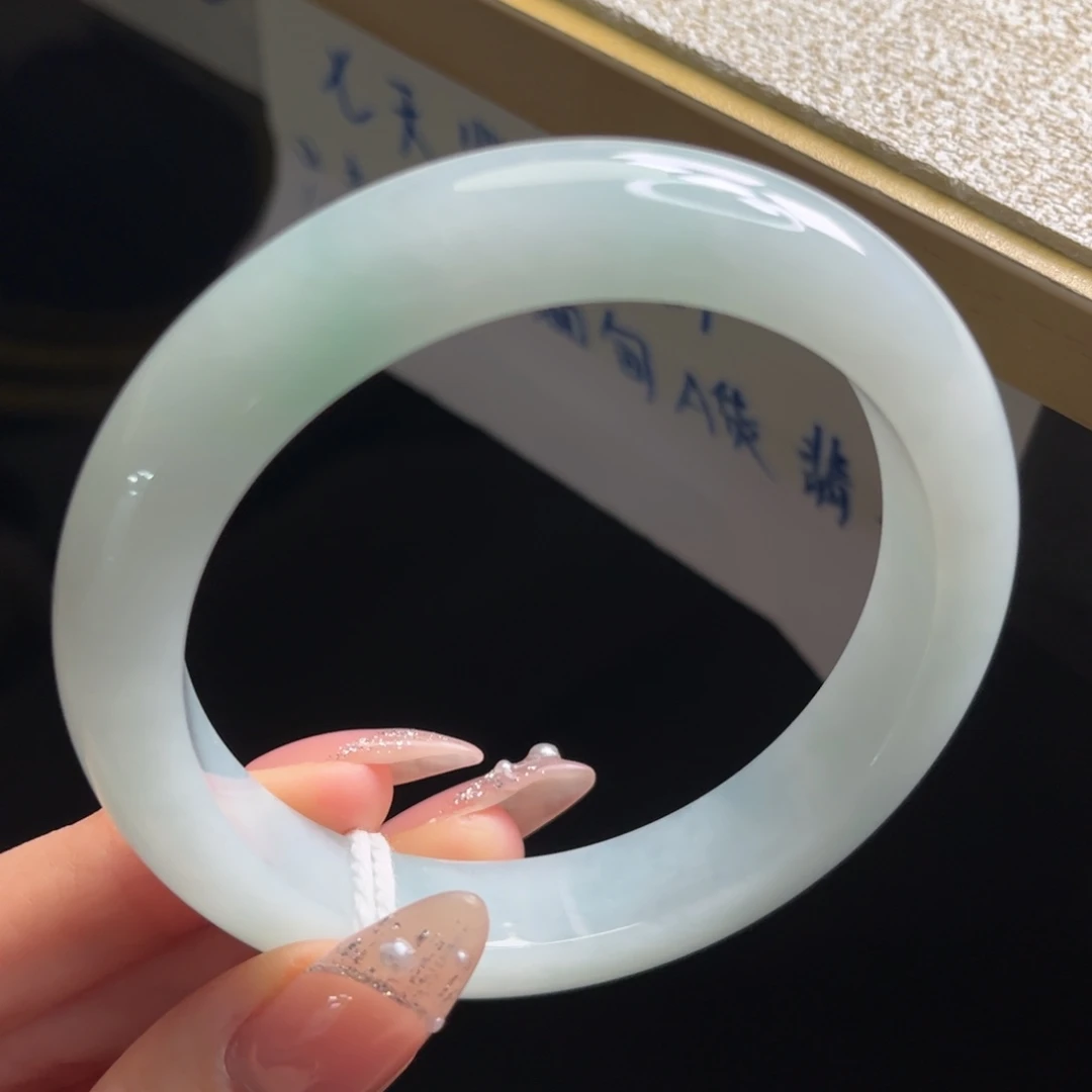 翡翠未镶嵌手镯手镯