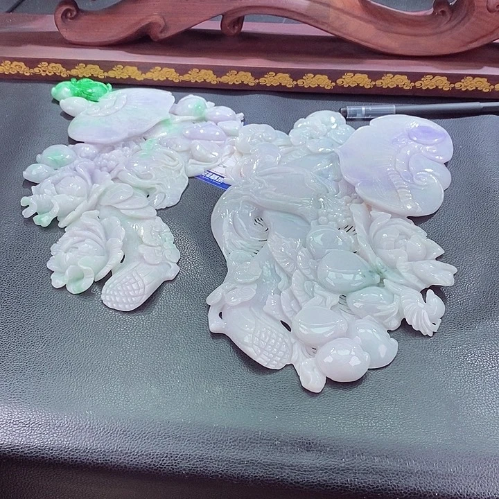 翡翠未镶嵌颈饰厚***福