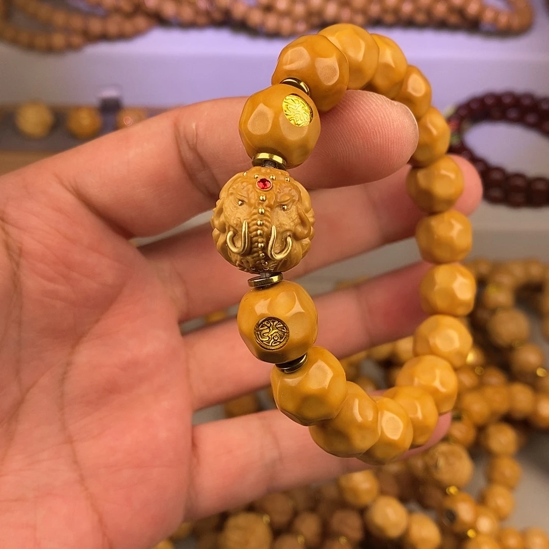 兄***勇猴头核桃手串全品龙岩奶酪像神