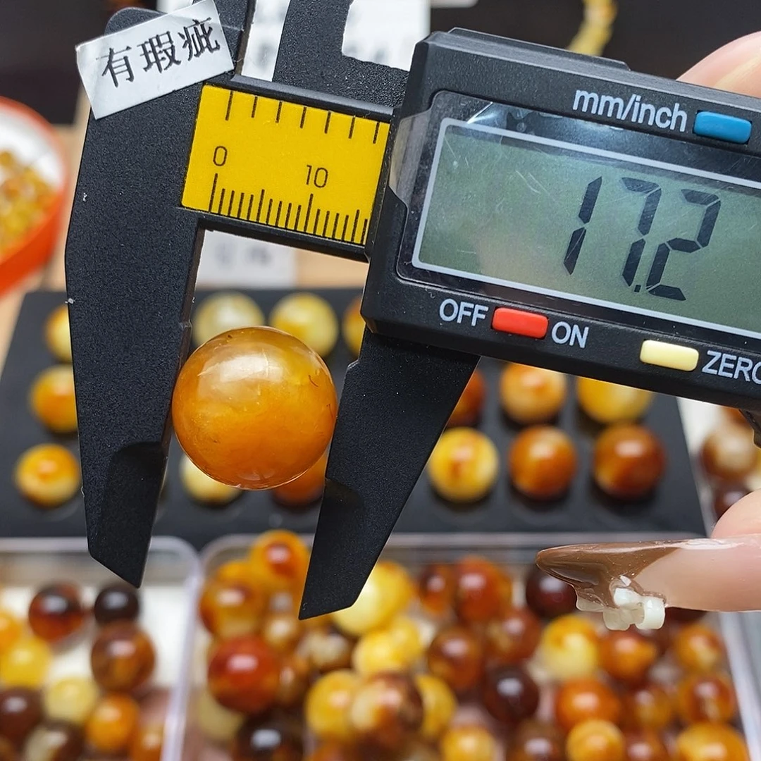虫珀未镶嵌裸石蜜蜡833