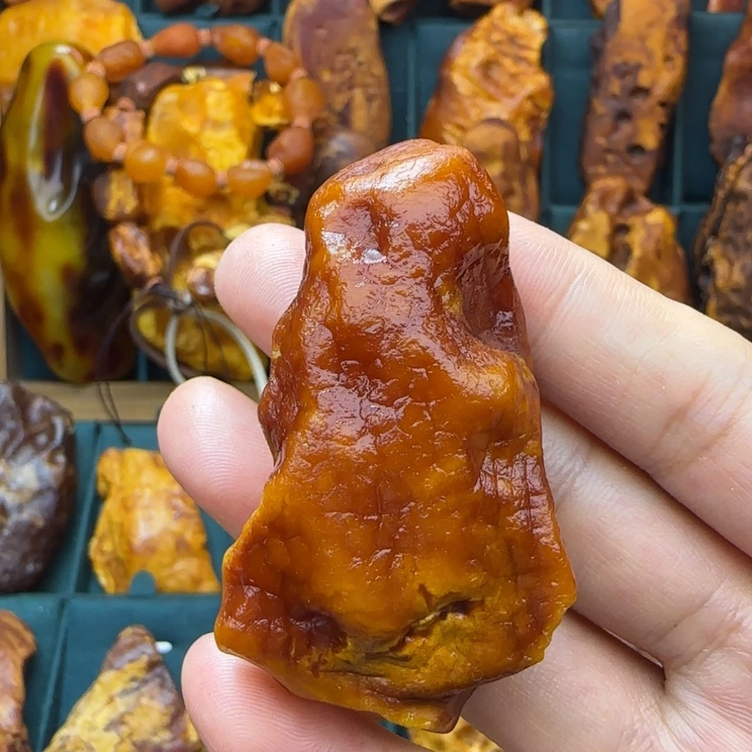 琥珀未镶嵌颈饰克价19