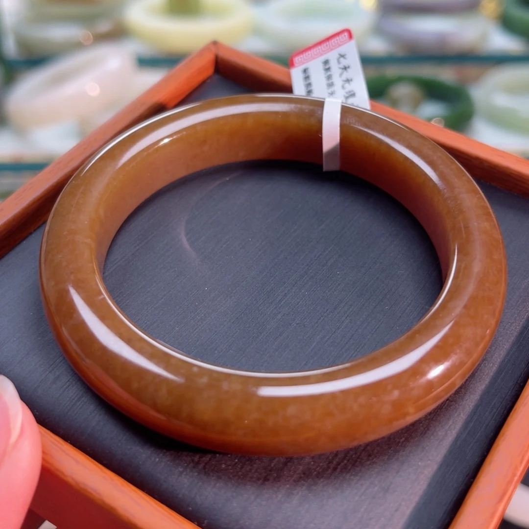 和田玉手镯未镶嵌全糖57