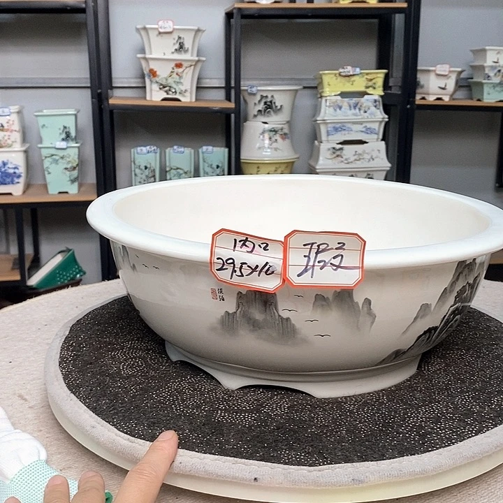 紫砂的花盆很漂亮37