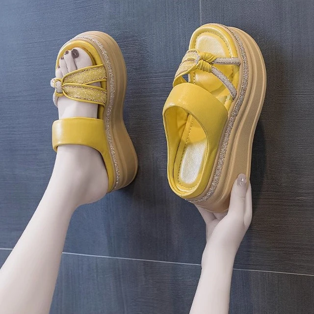 厚底内增高坡跟凉拖鞋女士2023年夏季新款爆款外穿时尚网红松糕鞋