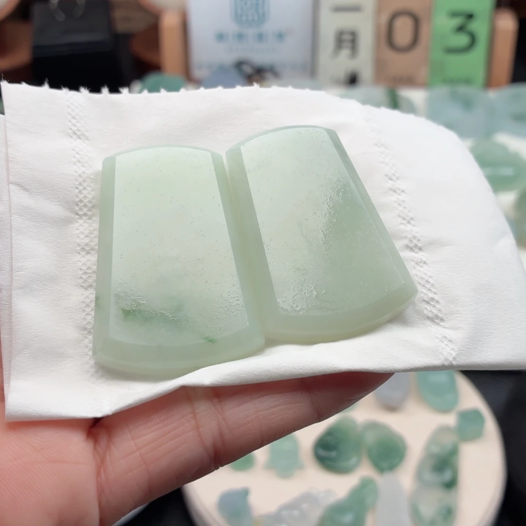 定制翡翠未镶嵌天然A货翡翠