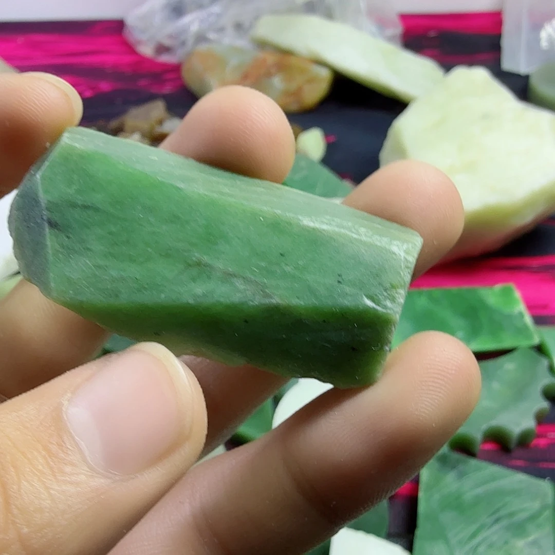 和田玉（糖玉）未镶嵌挂件