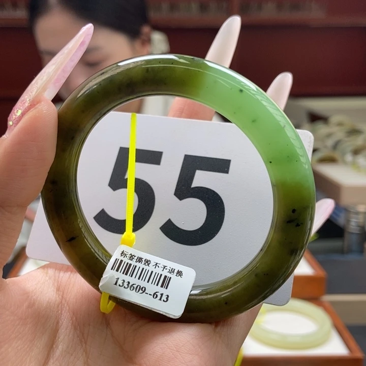 【闪购商品】未镶嵌手镯和田玉