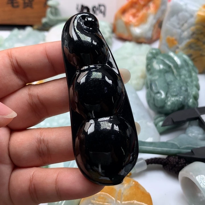 翡翠未镶嵌颈饰保真天然A货翡翠