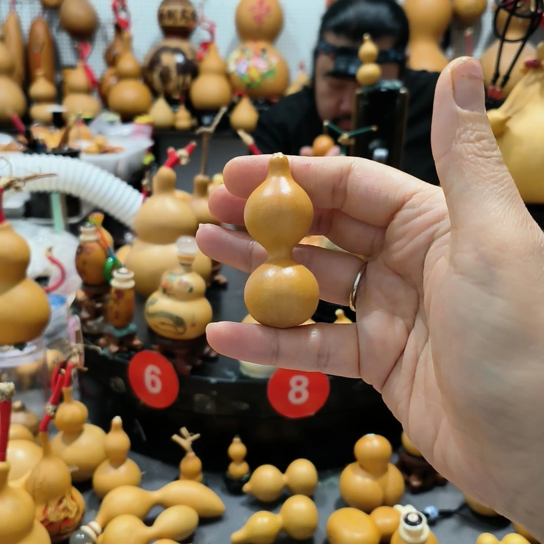 应*是葫芦福禄双全手把件