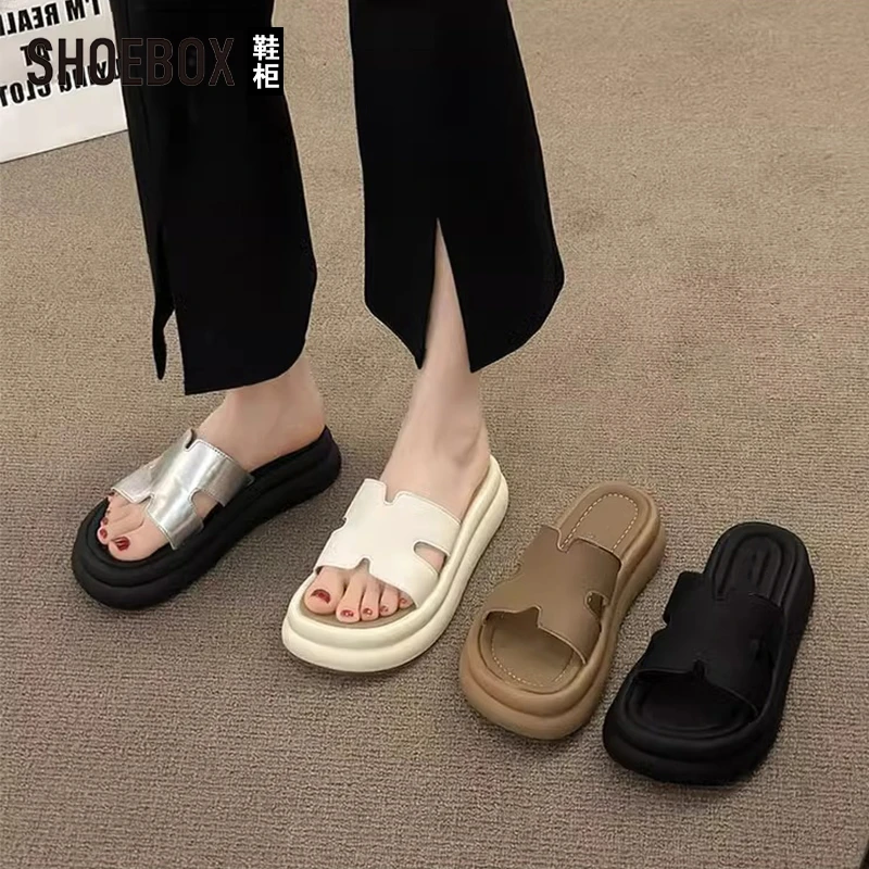 达芙妮集团旗下厚底一字拖鞋女夏外穿2025新款配裙子法式休闲凉拖