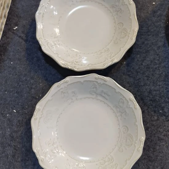 瓷片微瑕木马七寸深盘两个