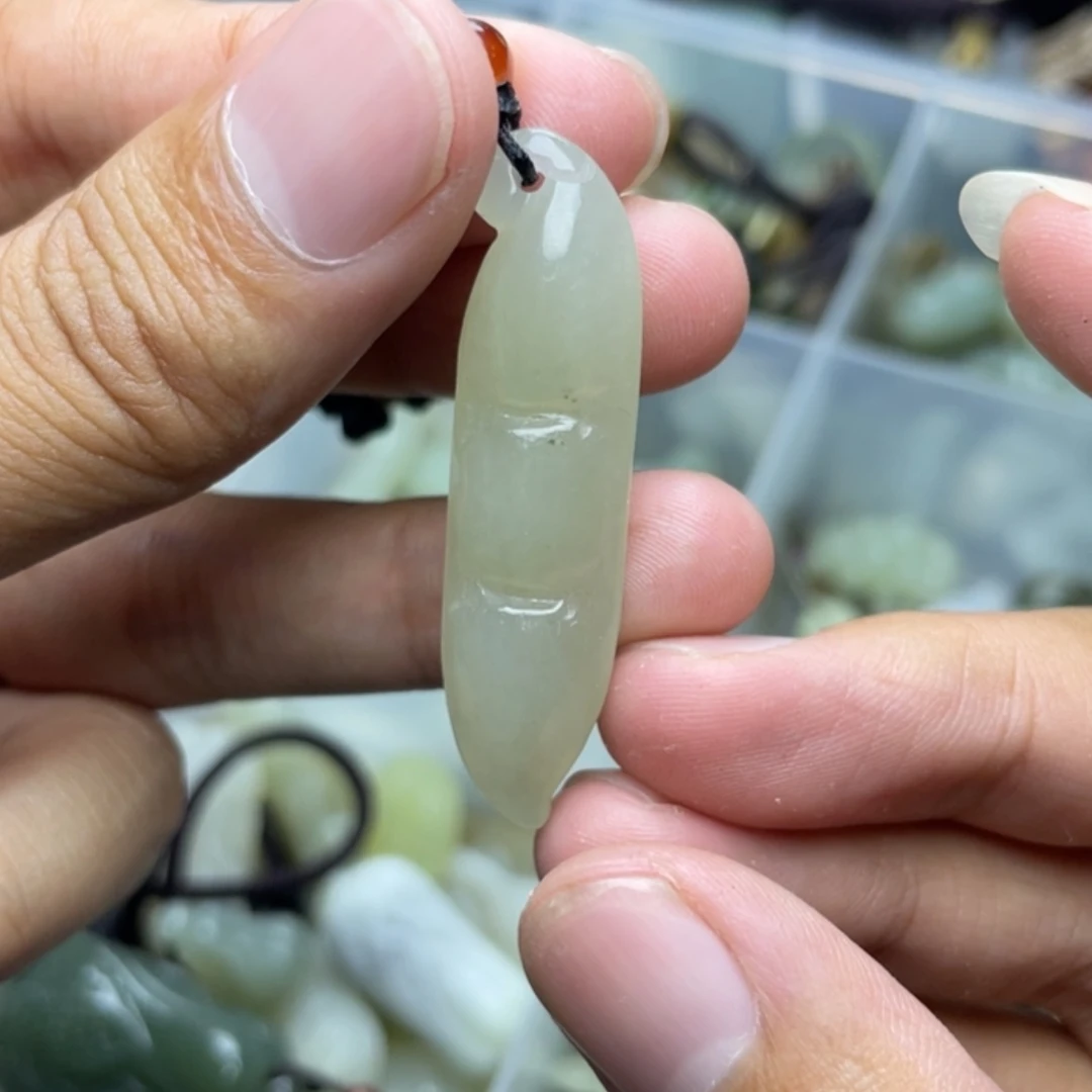 【闪购商品】颈饰未镶嵌和田玉