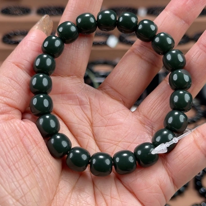 玉***昌和田玉未镶嵌手链10