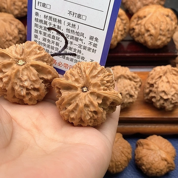 桃核吊坠苹果园狮子头41