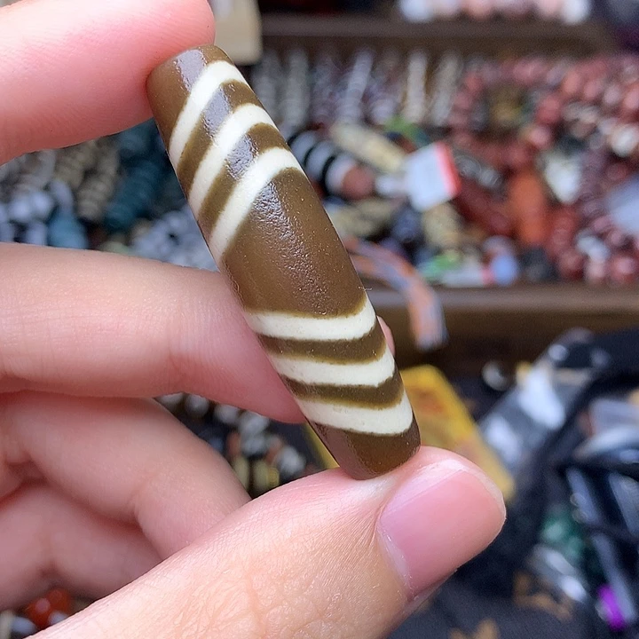 玛瑙/玉髓随机发1条未镶嵌