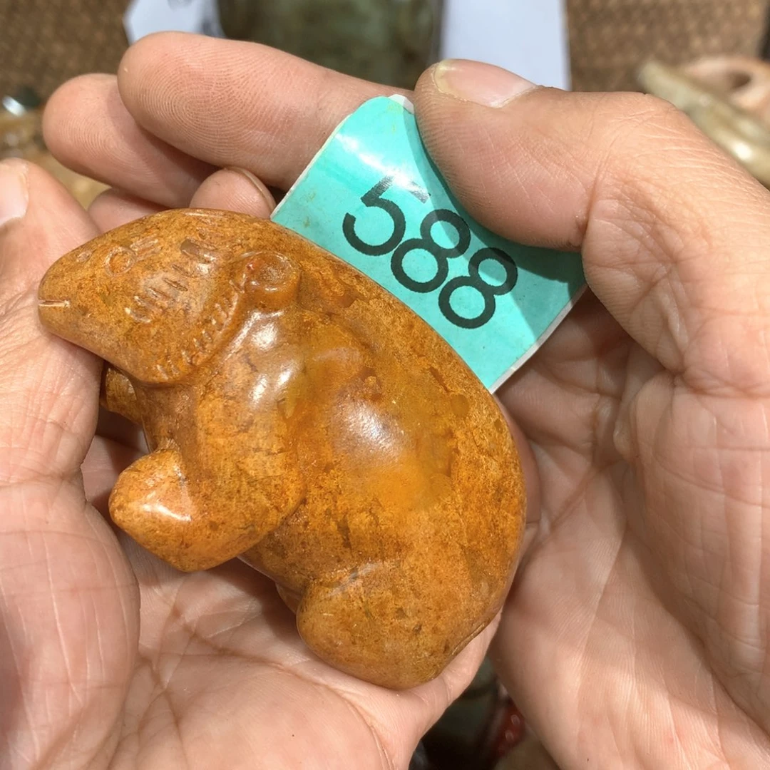 颈饰未镶嵌和田玉天*