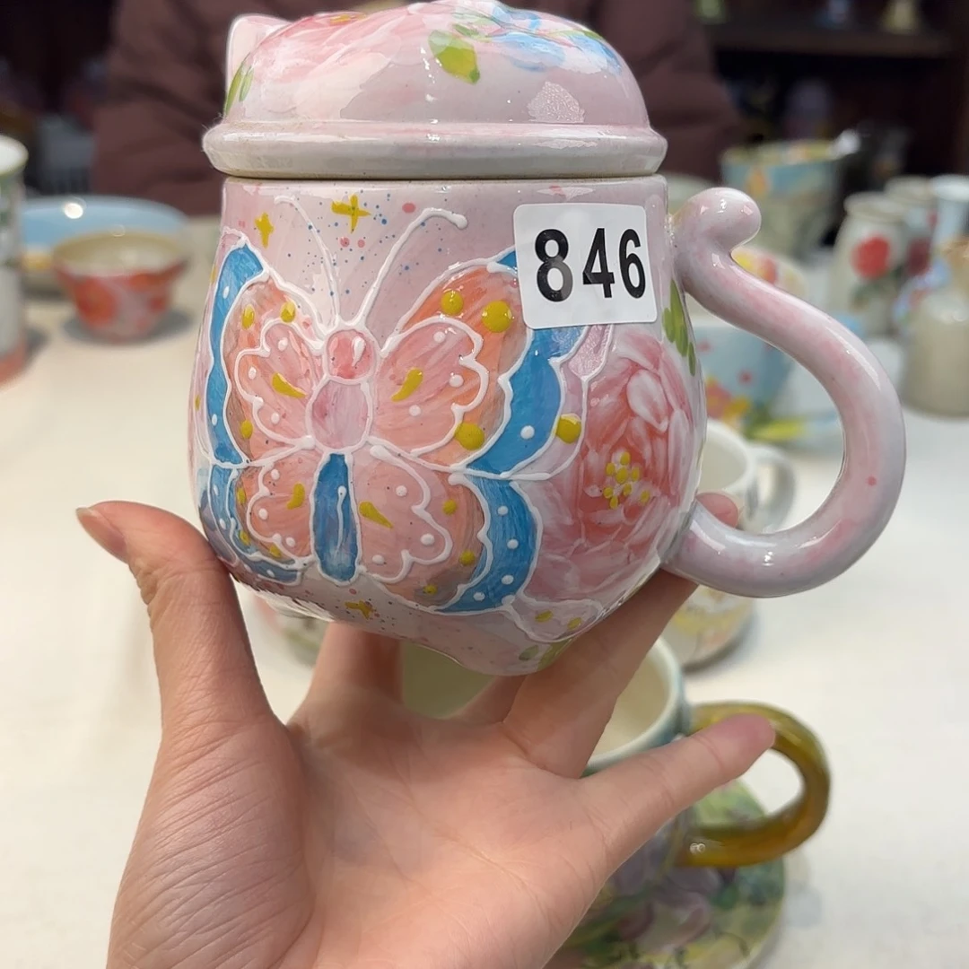 瓷片兔兔好可爱呀打