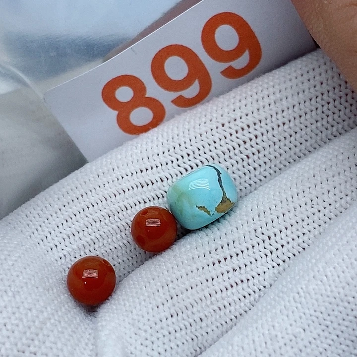 南红玛瑙未镶嵌珠宝奇石