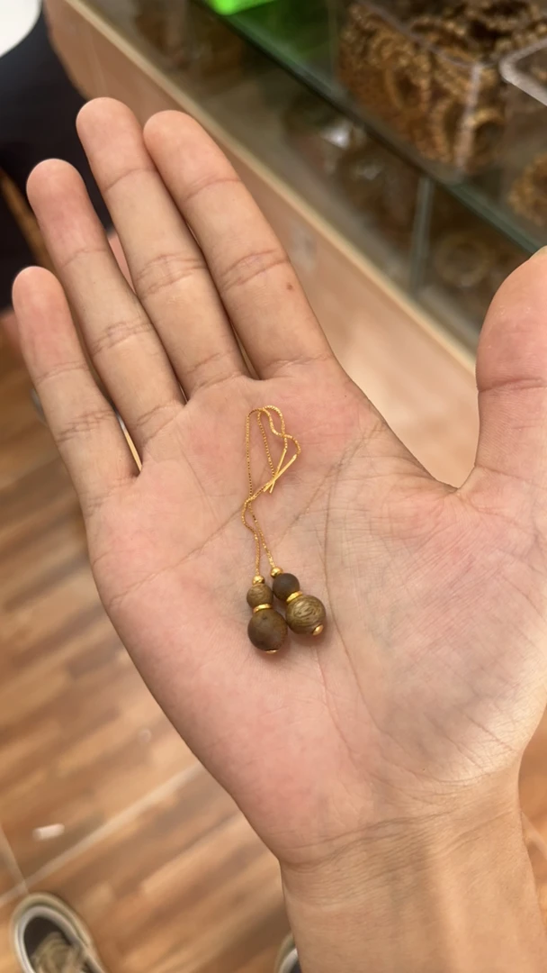 沉香海南莺歌绿棋葫芦耳坠吊坠@@5-28-21