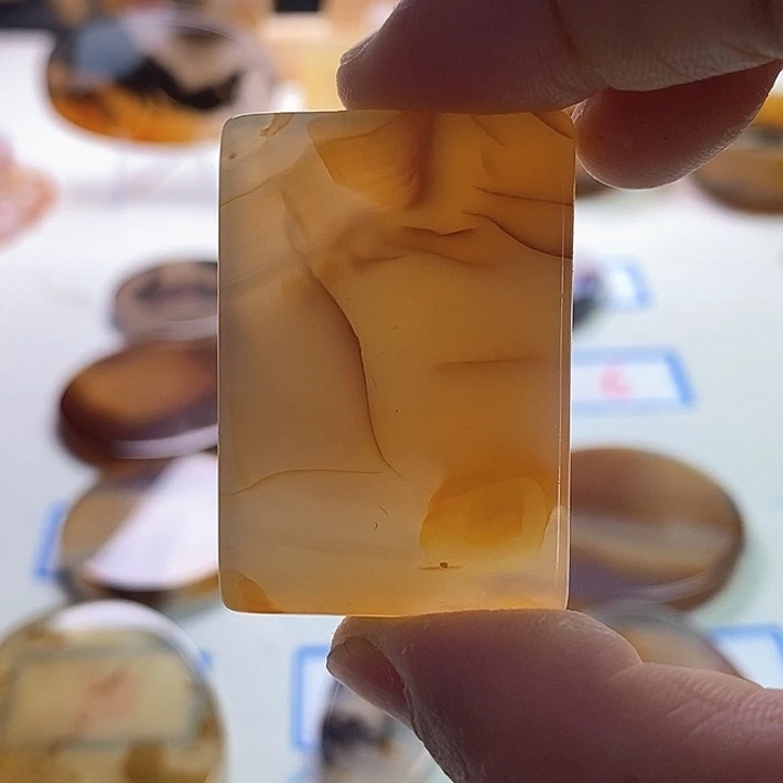 玛瑙/玉髓未镶嵌珠宝半成品